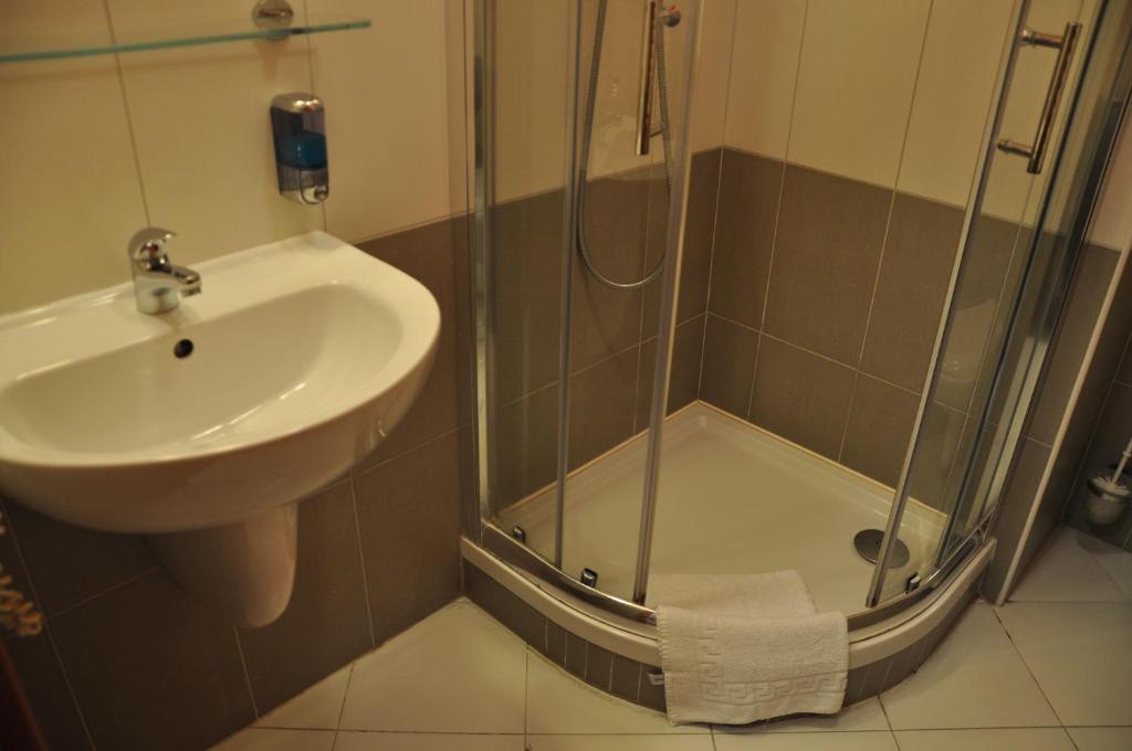 Double or Twin Room (1 Adult),66962506:JPEG